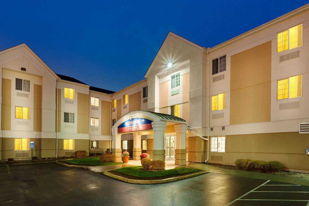 Candlewood Suites Windsor Locks By Ihg Экстерьер фото